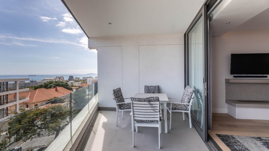 2 Bedroom Property for Sale in Sea Point Western Cape